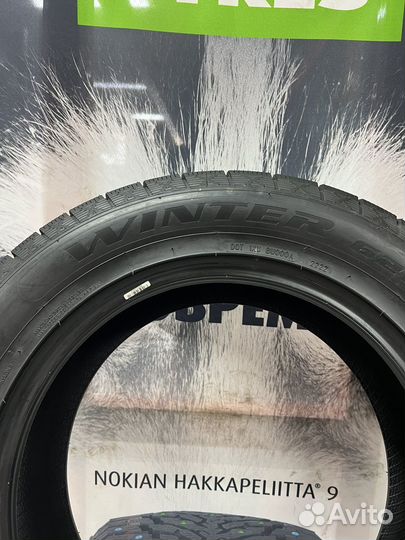 Centara Winter RX621 215/60 R16 95T