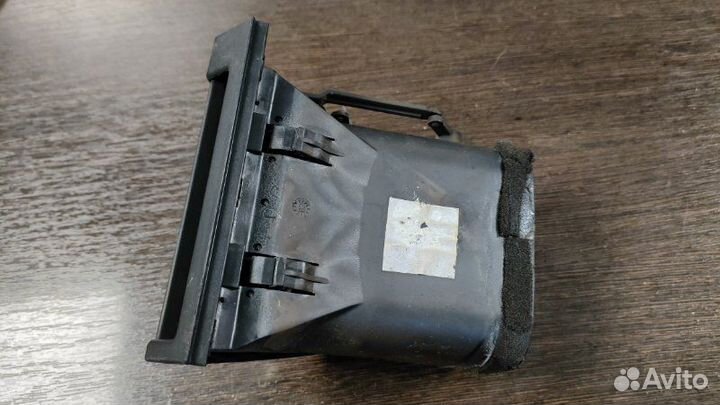 Дефлектор воздушный левый Bmw X5 E53 M62 4.6IS