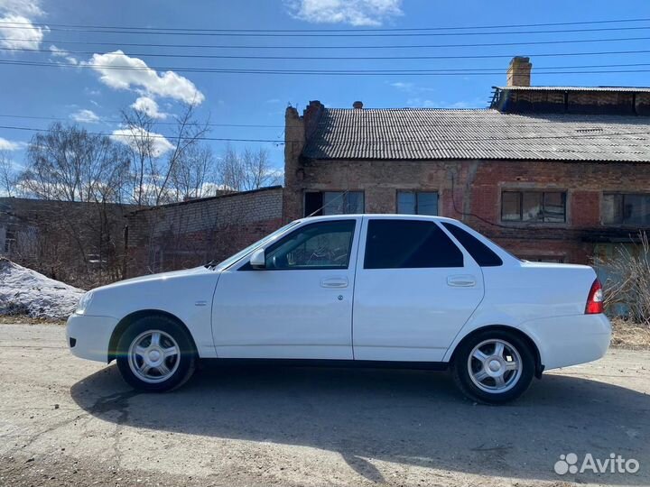 LADA Priora 1.6 МТ, 2011, 281 000 км