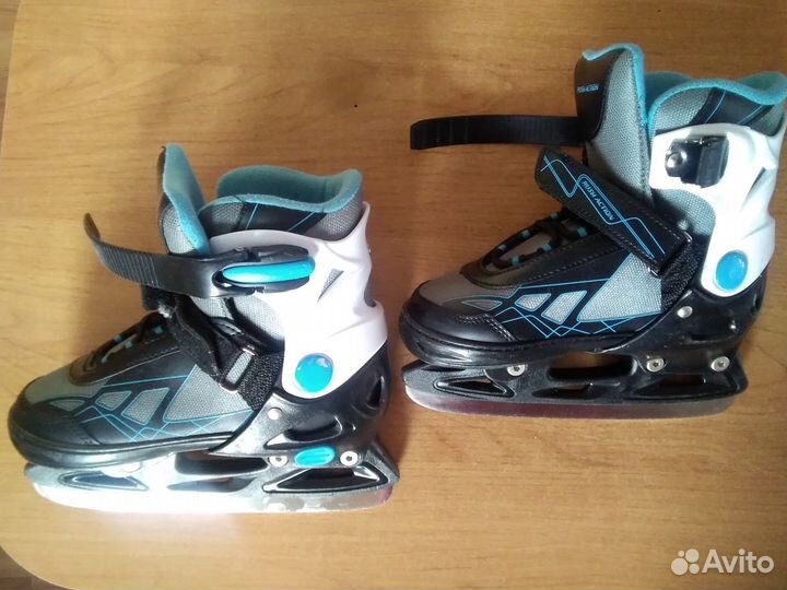 Коньки хоккейные