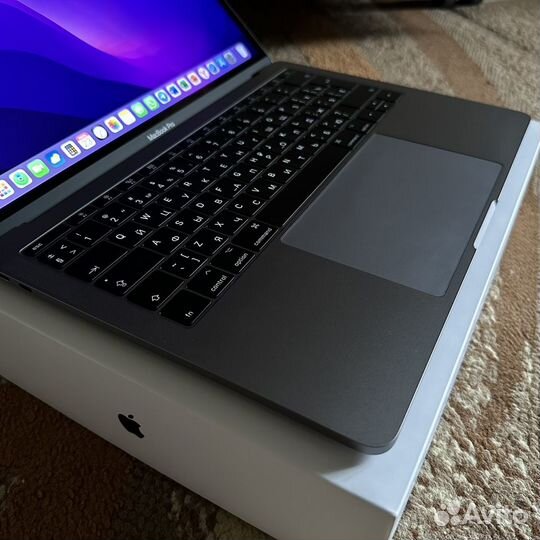 Apple MacBook Pro 13 2017 (Core i7/16GB)