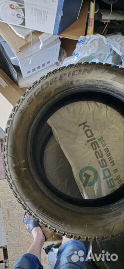 Pirelli Scorpion Ice Zero 2 225/55 R19 103H