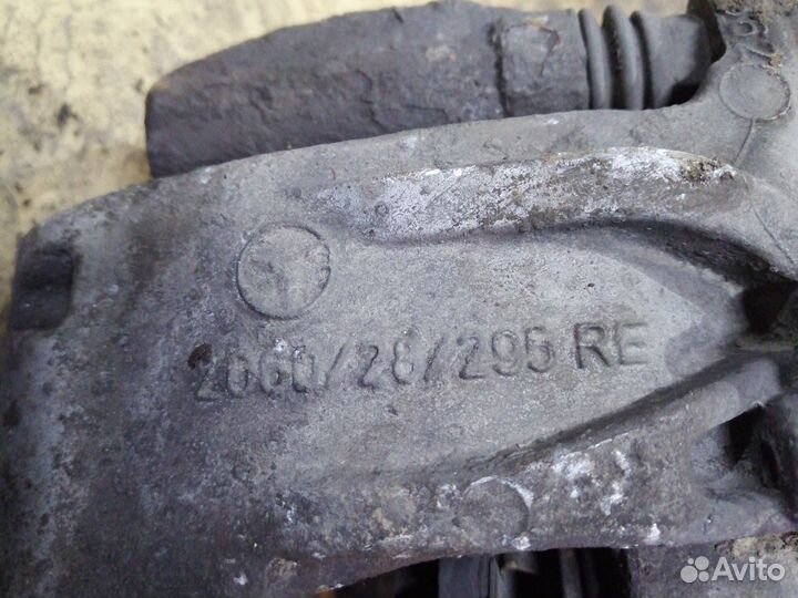 Передние суппорта Mercedes W211