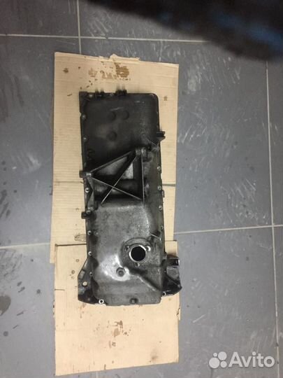 Масленный поддон двигатель Бмв х5 дизель