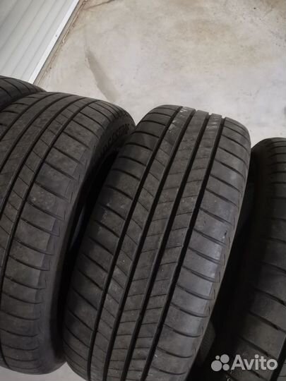 Bridgestone Turanza T005 215/55 R17 94V