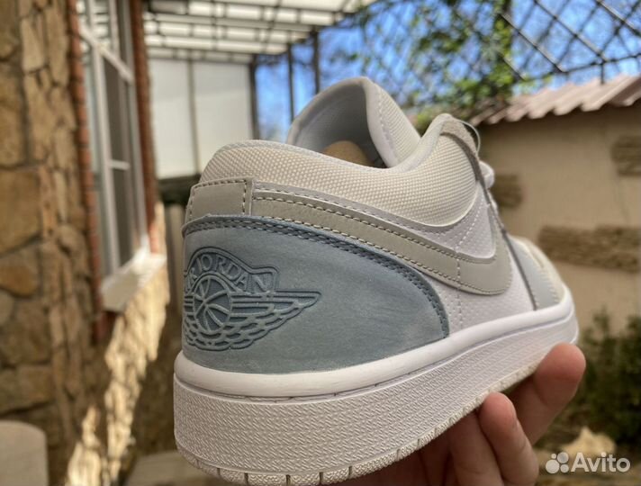 Кроссовки Nike Air Jordan 1 Low Paris