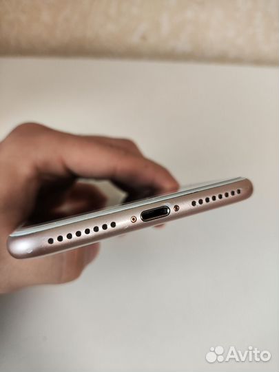 iPhone 8 Plus, 64 ГБ