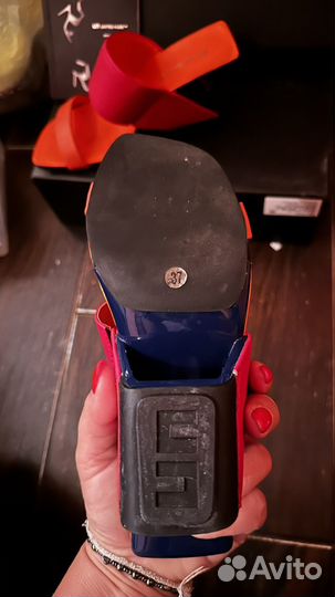 Оригинальные, яркие босоножки United Nude, 37р