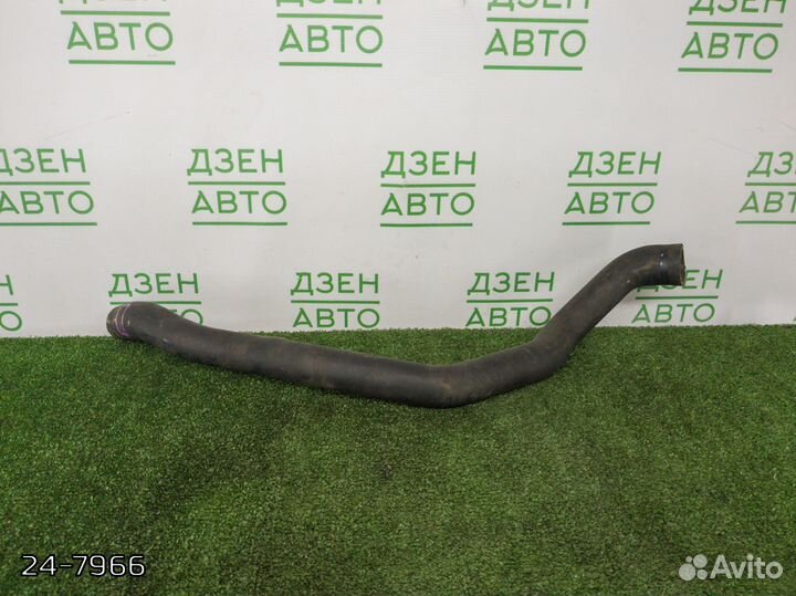 Патрубок радиатора Volvo S60, V70, S80