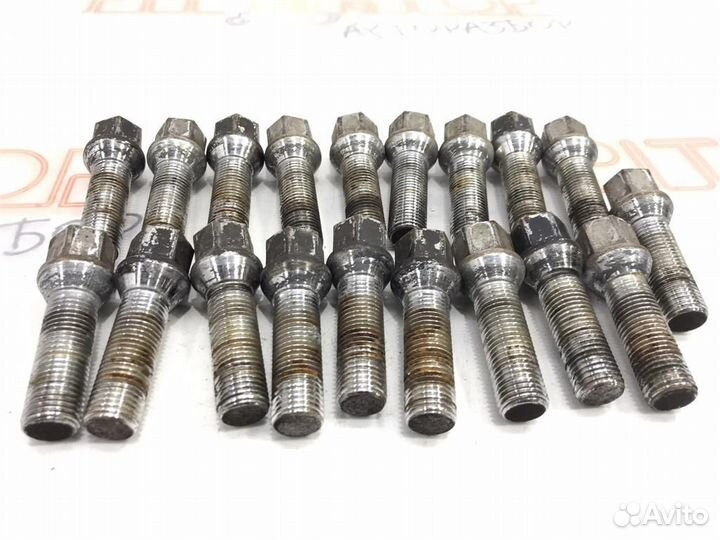 Болт колесный комплект Audi Q5 (8R) 2008-2012