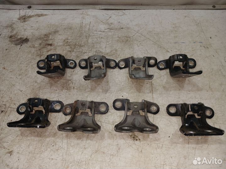 Петля замка задний двери.Hyundai Getz 2006-2011