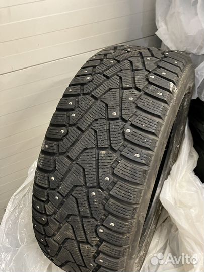 Pirelli Winter Ice Storm 245/45 R19 99Y