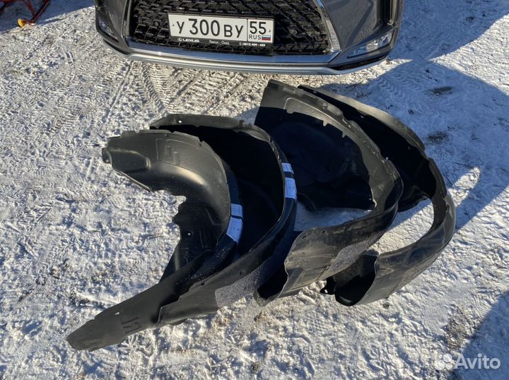 Оригинальные подкрылки с шумоизоляцией Lexus RX300