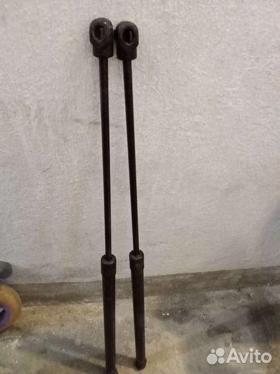 Амортизаторы для багажника hyundai i30