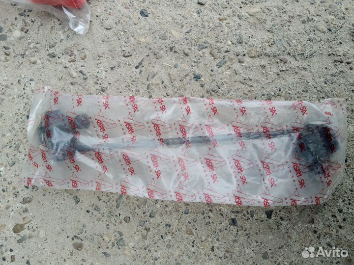 Стойка переднего стабилизатора