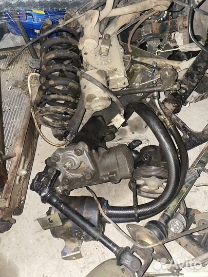 Запчасти на УАЗ patriot