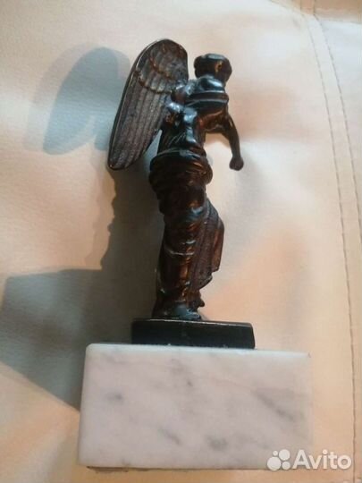 Бронзовая статуэтка, Италия