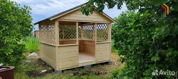 Беседка с мангальной зоной