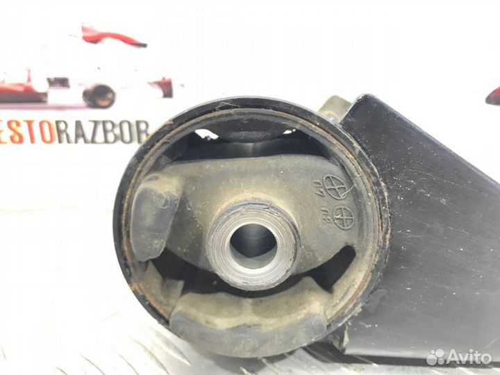 Подушка АКПП Kia Sephia седан 1.8 2000