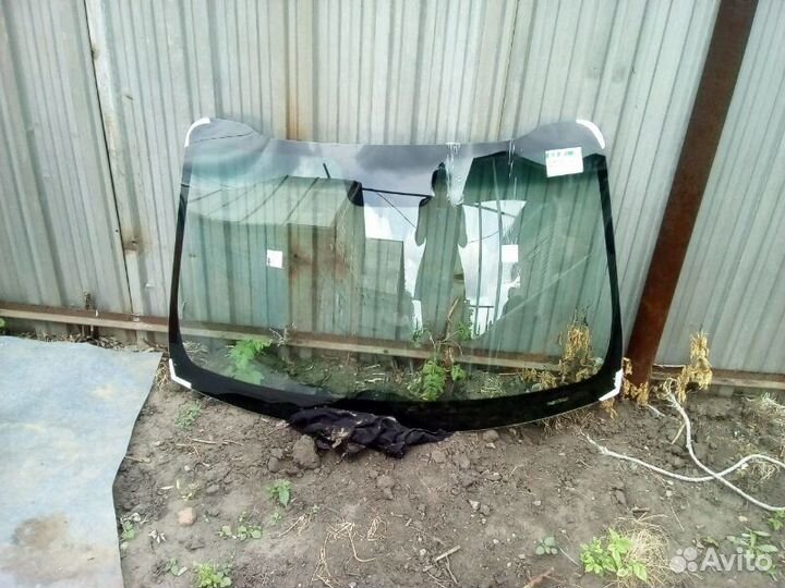 Киа спортаж с 2011 г. лобовое стекло