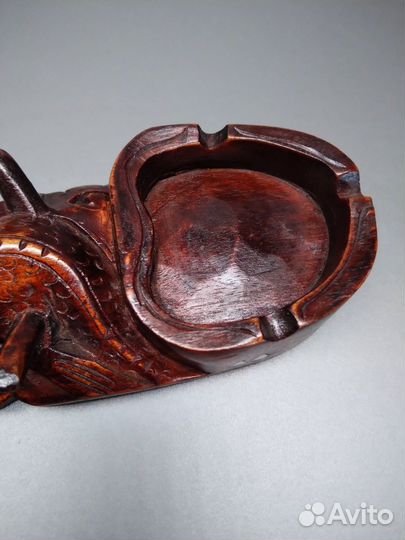 Пепельница деревянная резная ящерица Азия