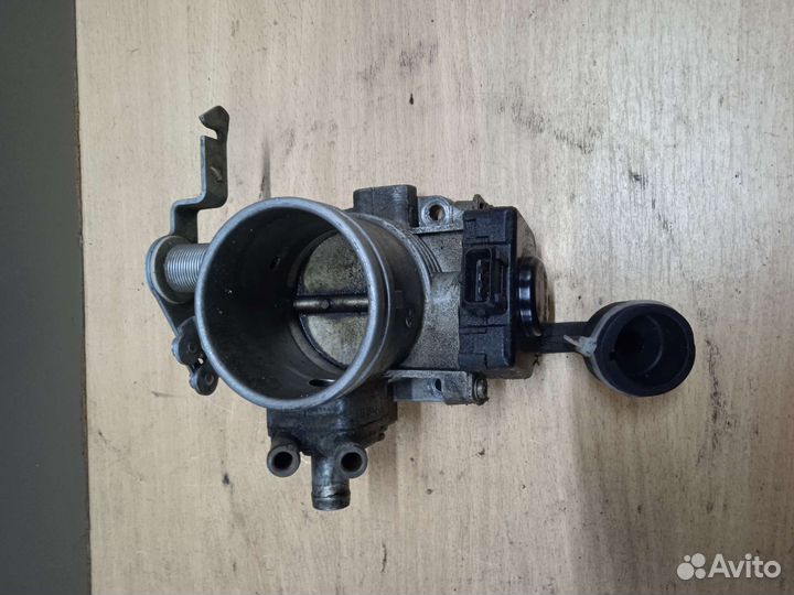 Дроссельная заслонка BMW 5 E34 бмв 5 Е34 m20b25