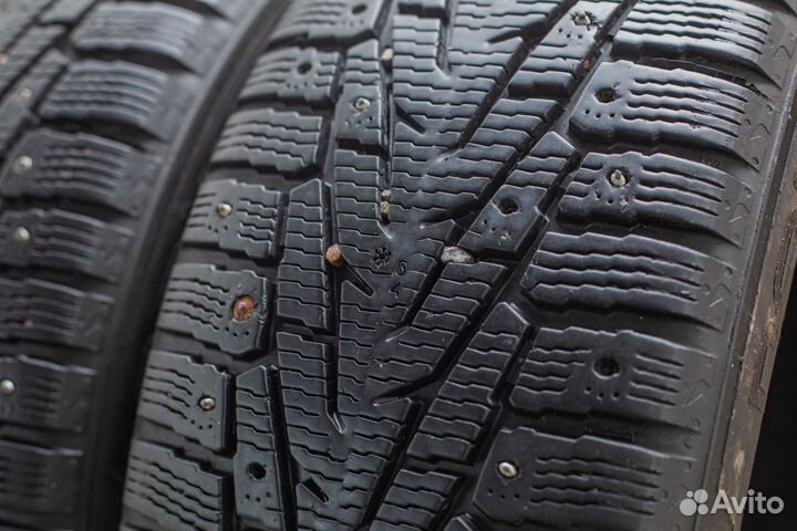 Nokian Tyres Hakkapeliitta 7 SUV 235/60 R18 107T