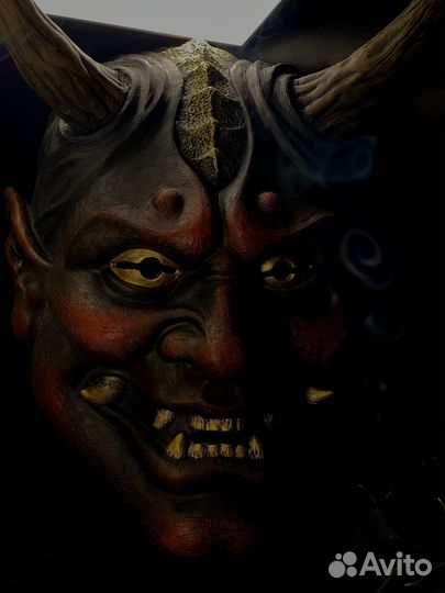 Японская маска демона