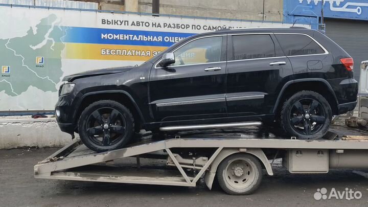 Коллектор выпускной Jeep Grand Cherokee (WK2) 68148179AA