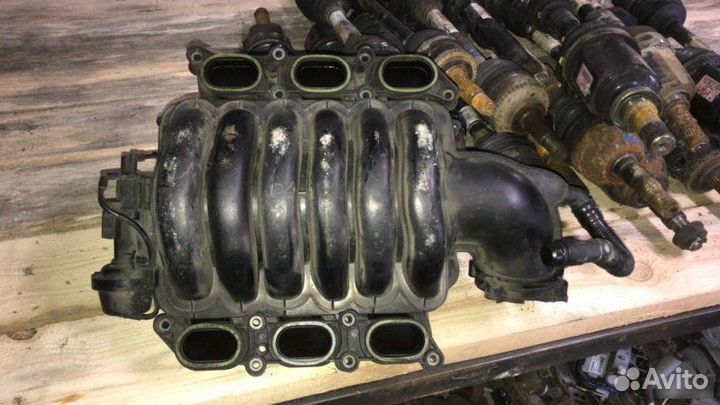 Коллектор впускной Audi A6 C6 BKH