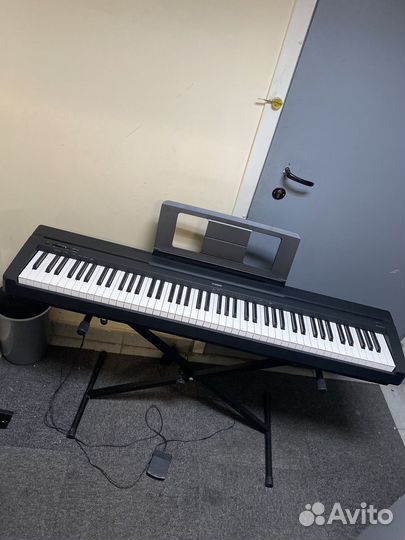 Цифровое пианино yamaha p 45 + стойка