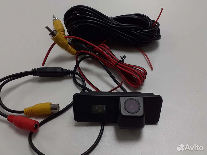 Камера заднего вида volkswagen polo 170гр