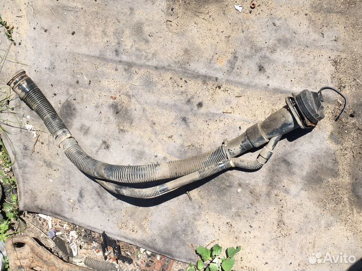 Заливная горловина бензобака Хендай Акцент