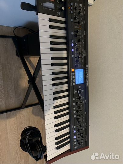 Синтезатор behringer Deepmind 12