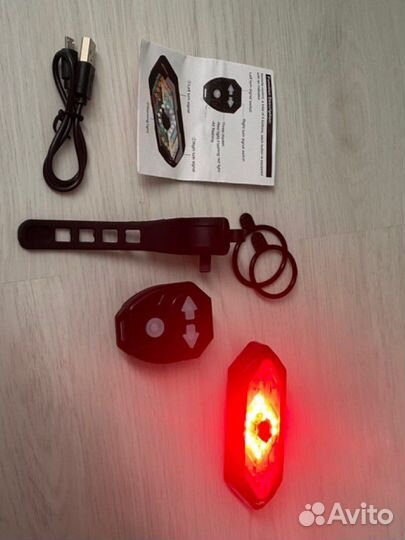 Фонарь на велосипед (поворотник)