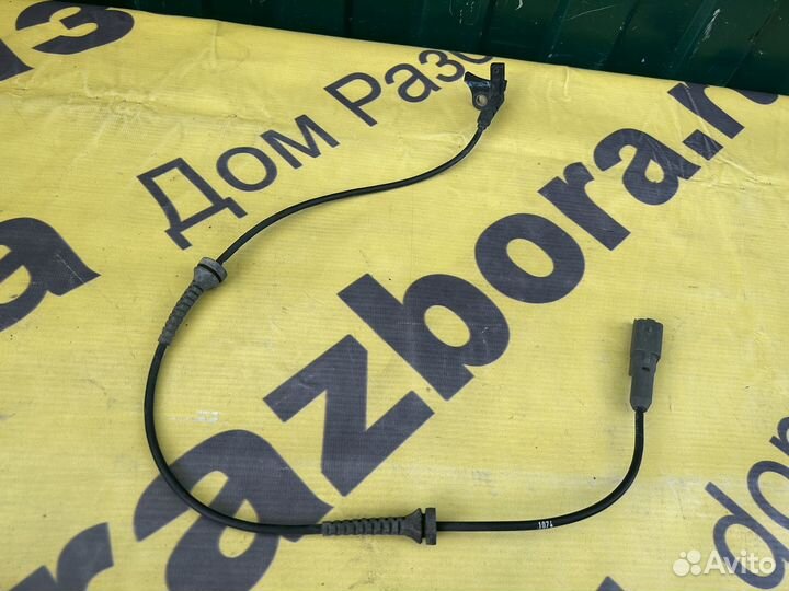 Citroen C4 B7 Передний датчик abs