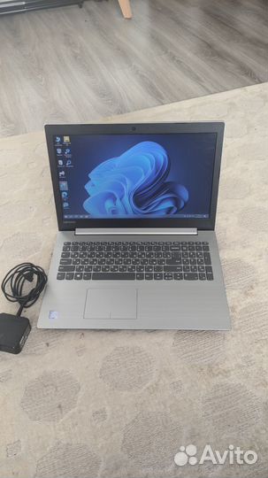 Ноутбук lenovo
