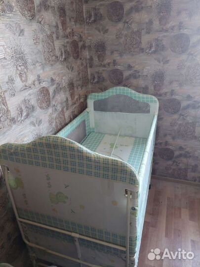 Детская кроватка