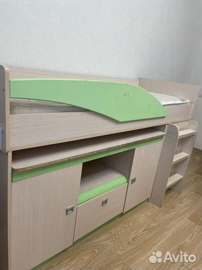 Кровать детская с матрасом