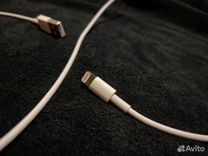 USB кабель на iPhone оригинал