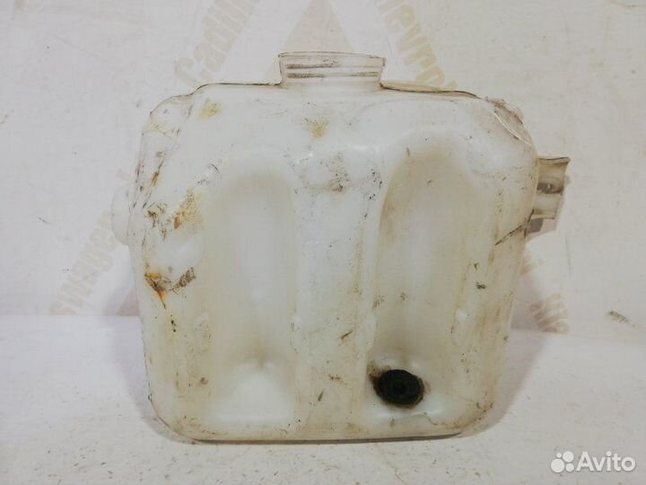 Бачок омывателя LADA Granta 1 2190 до рестайлинг