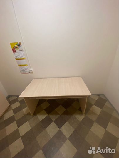 Стол