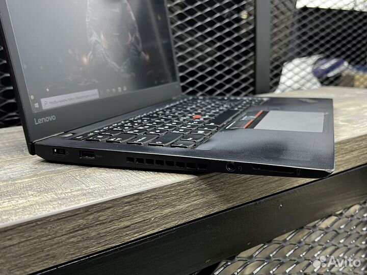 Неубиваемый Lenovo Core i5-6300U/IPS/8GB/SSD