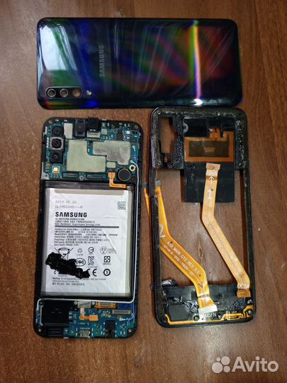 Samsung Galaxy A50, 6/64 ГБ