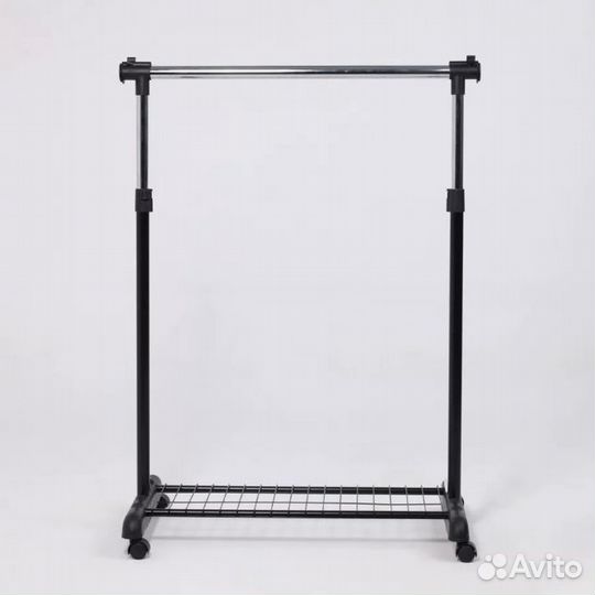Вешалка напольная на колесах