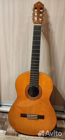 Акустическая гитара yamaha c40