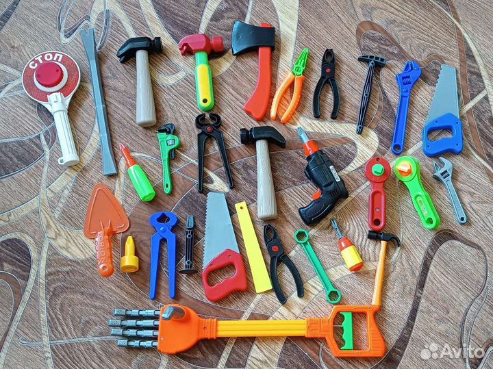 Игрушки для мальчика