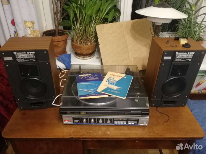 Музыкальный проигрыватель