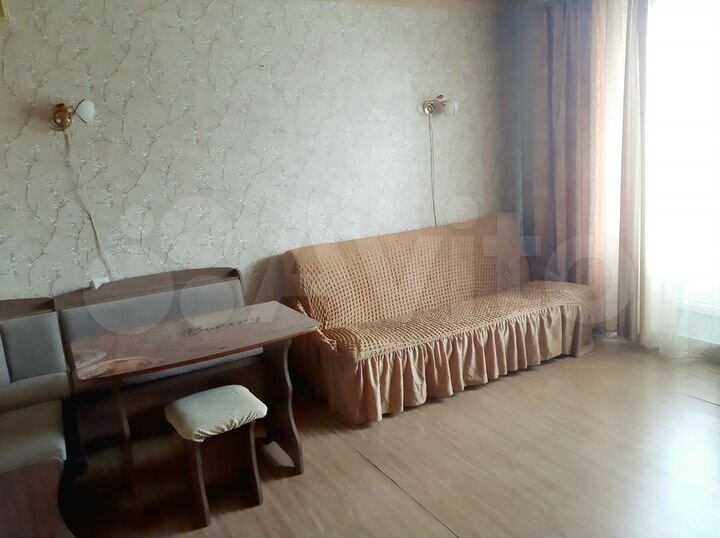 2-к. квартира, 50 м², 3/9 эт.