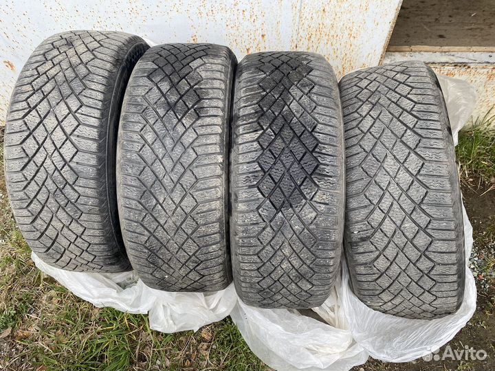 Continental ContiVikingContact 7 205/50 R17 93T